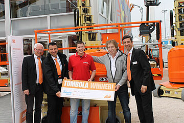 JLG-Arbeitsbuehnen-bauma