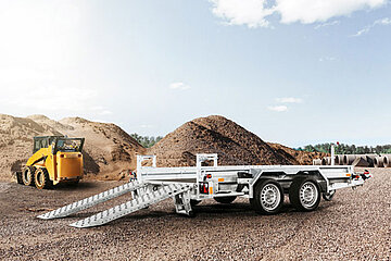 Baumaschinentransporter