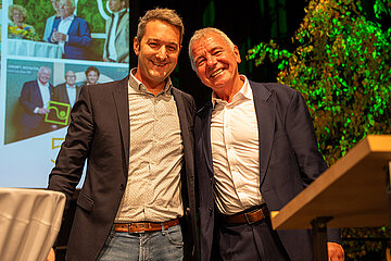 Reiner Bierig mit Nachfolger Marco Riley