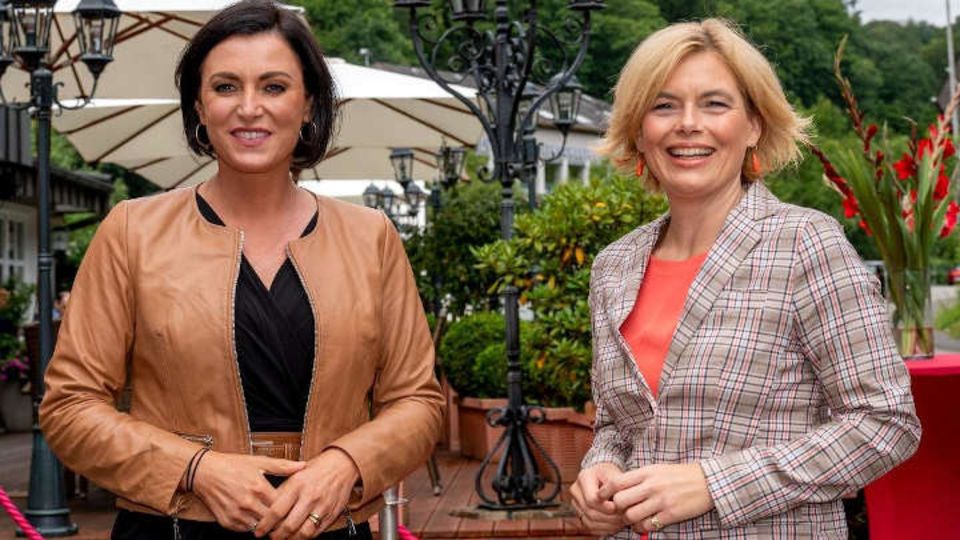 Julia Klöckner und Elisabeth Köstinger