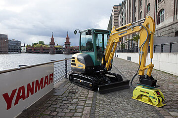 Yanmar-Minibagger-SV26