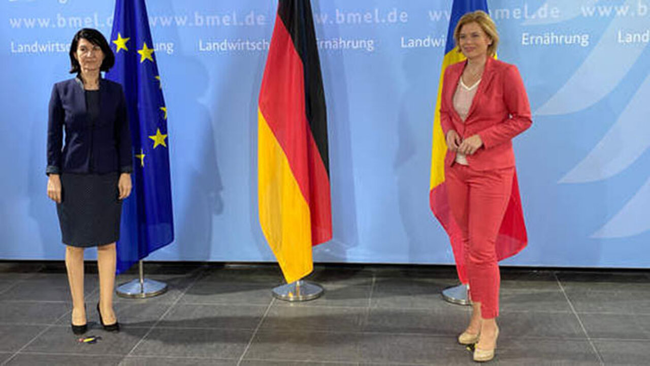 Julia Klöckner und Violeta Alexandru