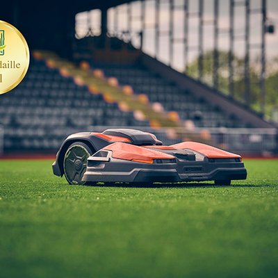 Husqvarna CEORA Großflächen-Rasenroboter