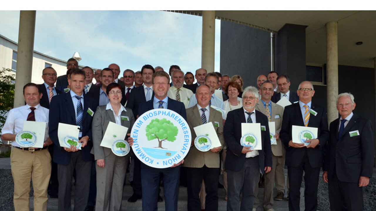 Überreichung der Ehren-Plakette