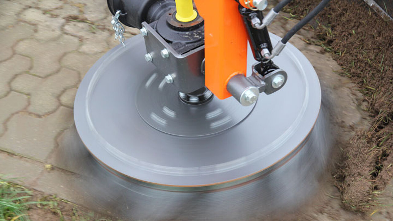 Husqvarna-Wildkrautbesen