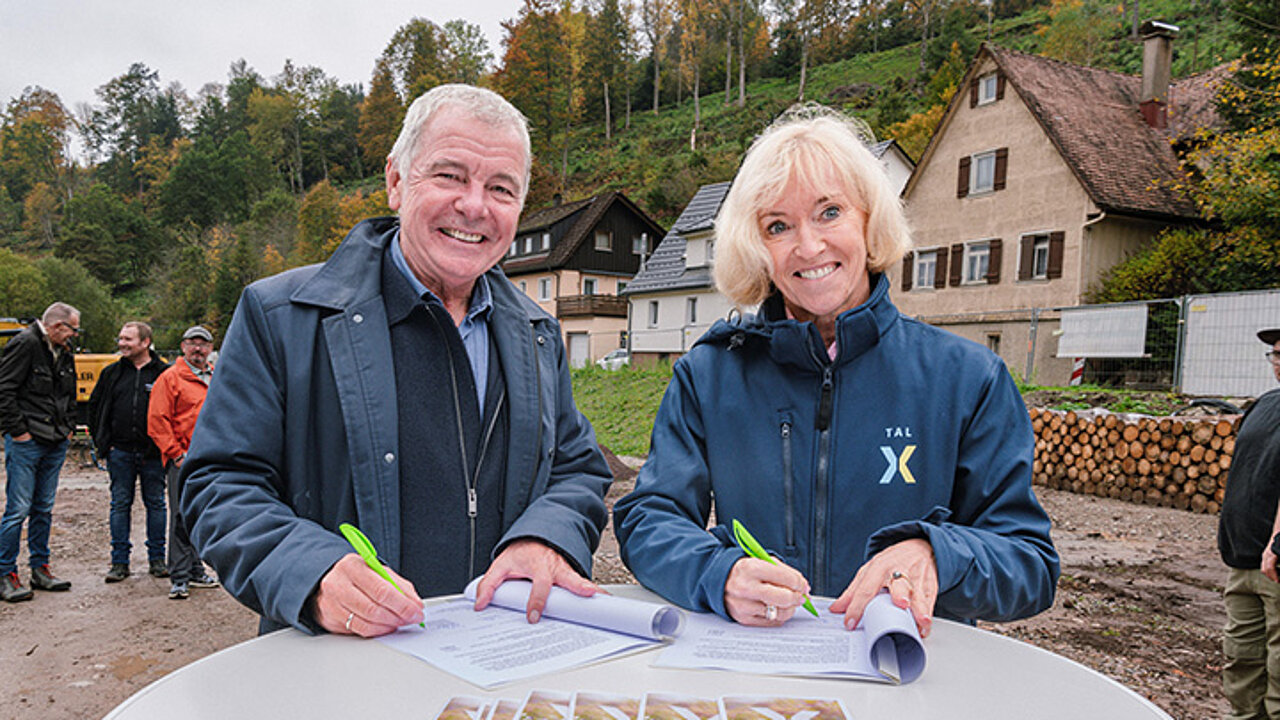 Vertragsunterzeichnung