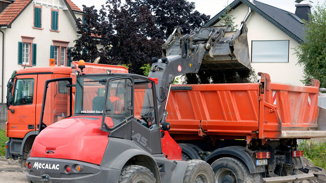 Mecalac-Schwenklader