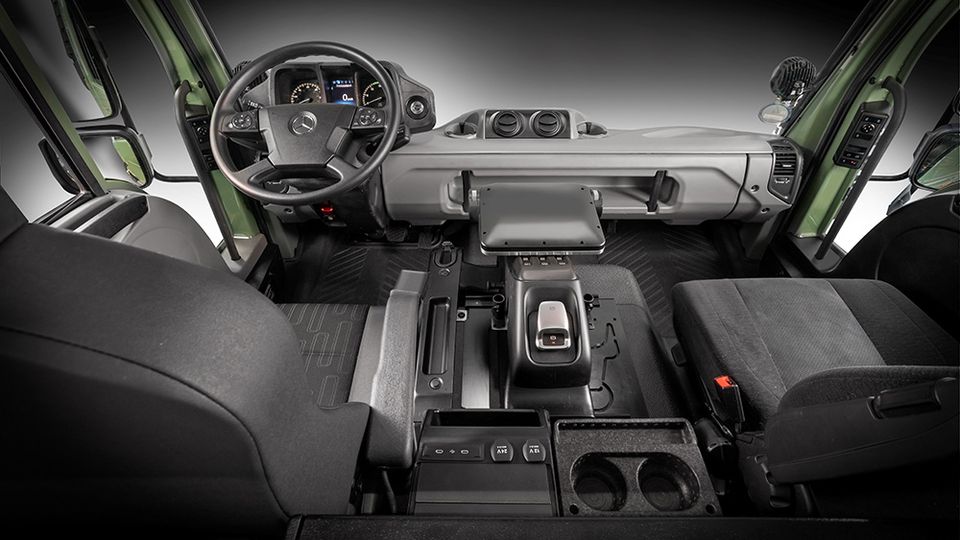 Mercedes-Benz Unimog Low