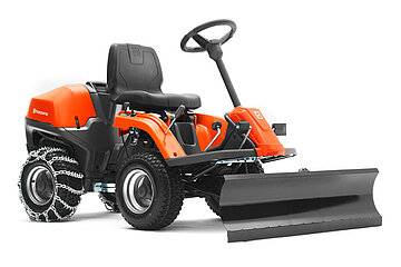 Husqvarna mit Räumschild