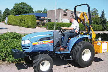 TH 4000 Kommunalschlepper
