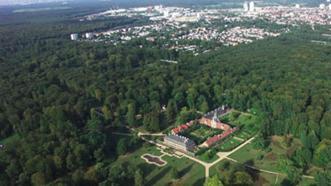 Schloss Wolfsgarten