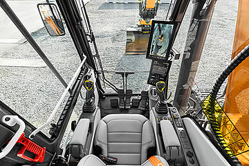 engcon develon Tiltrotatoren