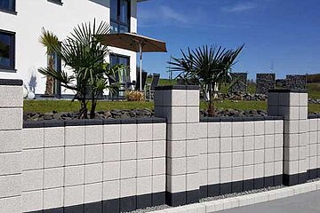 Gartenmauer