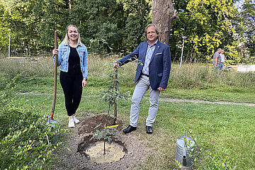 Pia Rode und Prof. Dr. Jürgen Bouillon