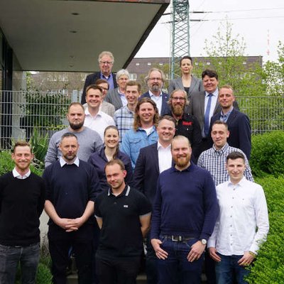Absolvent:innen