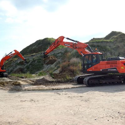 Raupenbagger DX235LC-5
