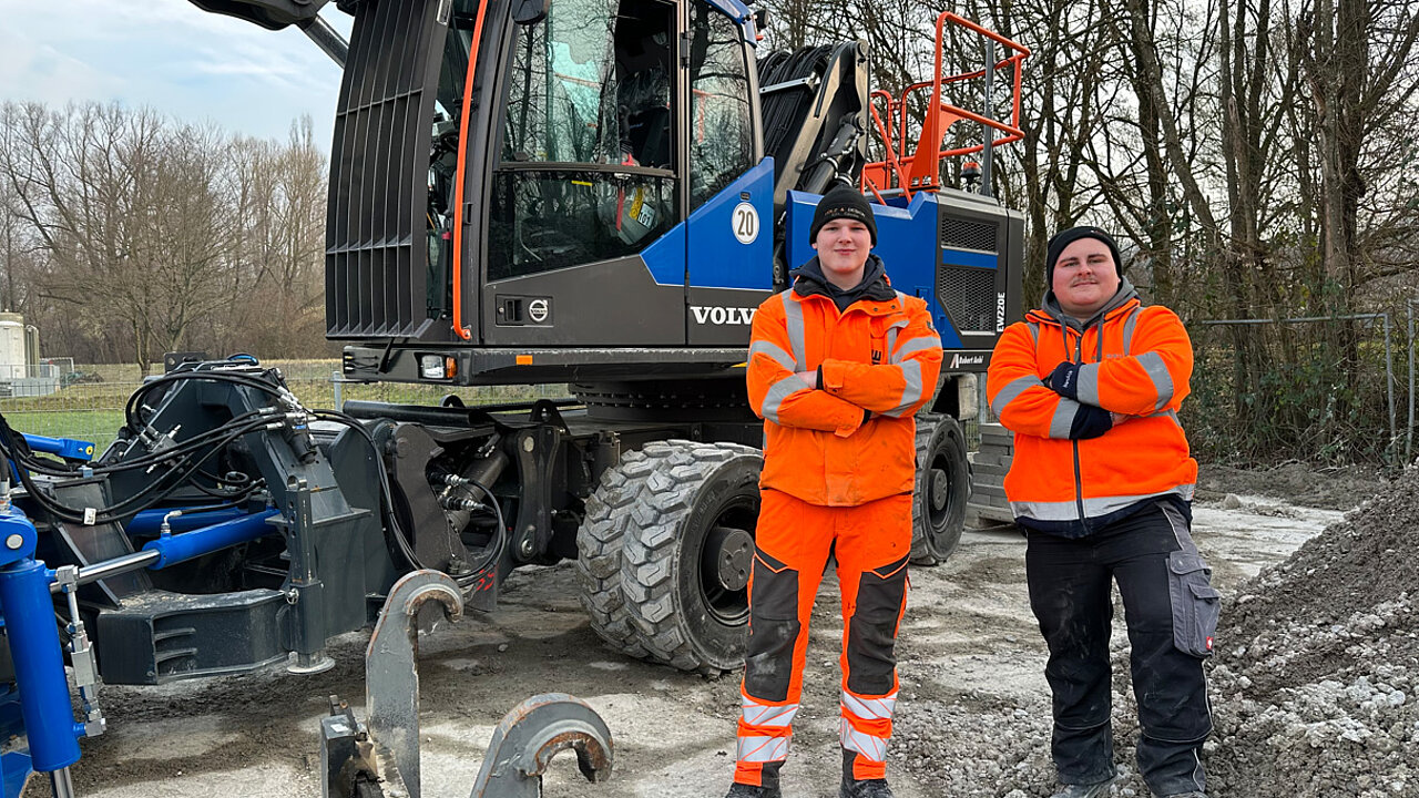 Azubis Florian Gide und Dominic Pajdzik