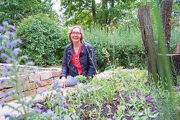 Dr. Corinna Hölzer