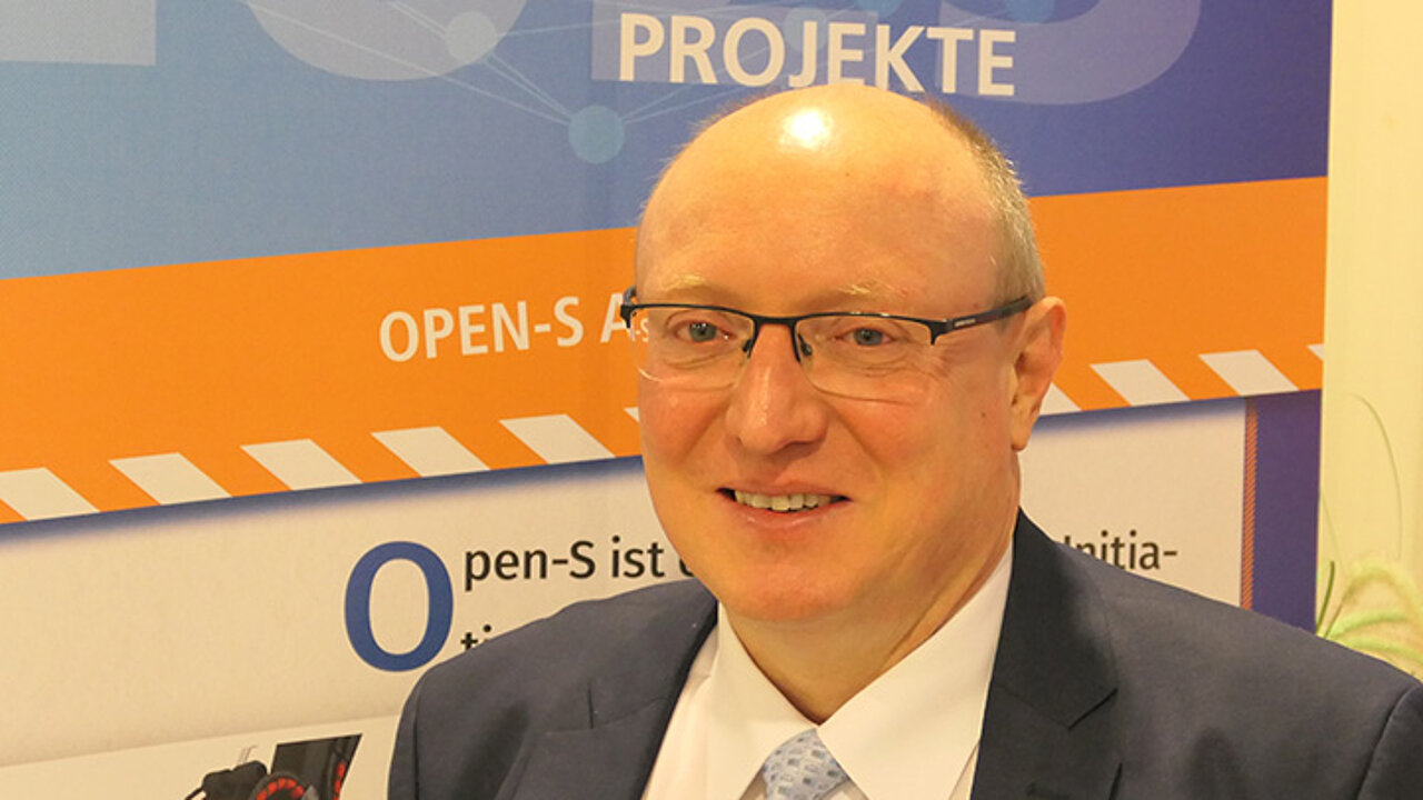 Rototilt Schnellwechsler Interview