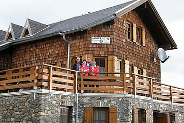 Sonnenterrasse der Badener Hütte