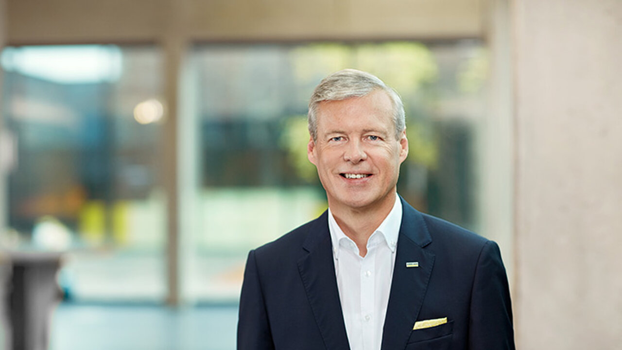 Hartmut Jennerr
