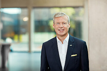 Hartmut Jennerr