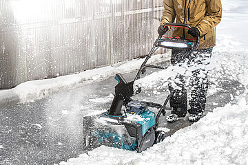 Makita Schneefräse