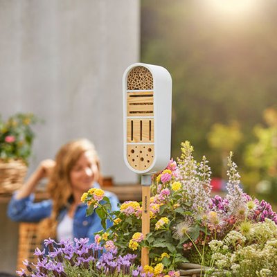 GARDENA Insektenhotel Pflanzschale Regenmesser
