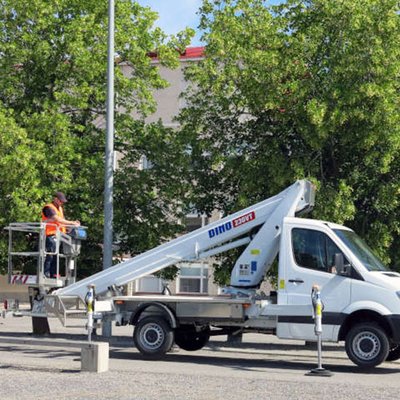 LKW-Arbeitsbühne