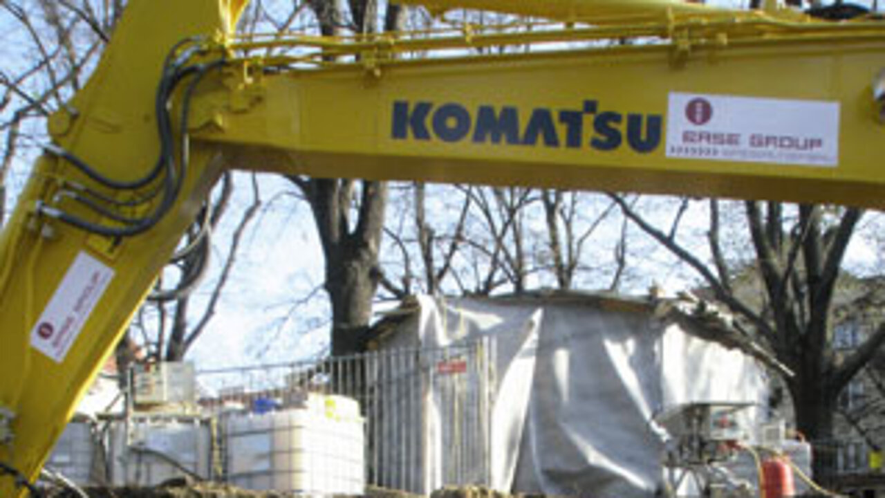 Komatsu PC210NLC-8