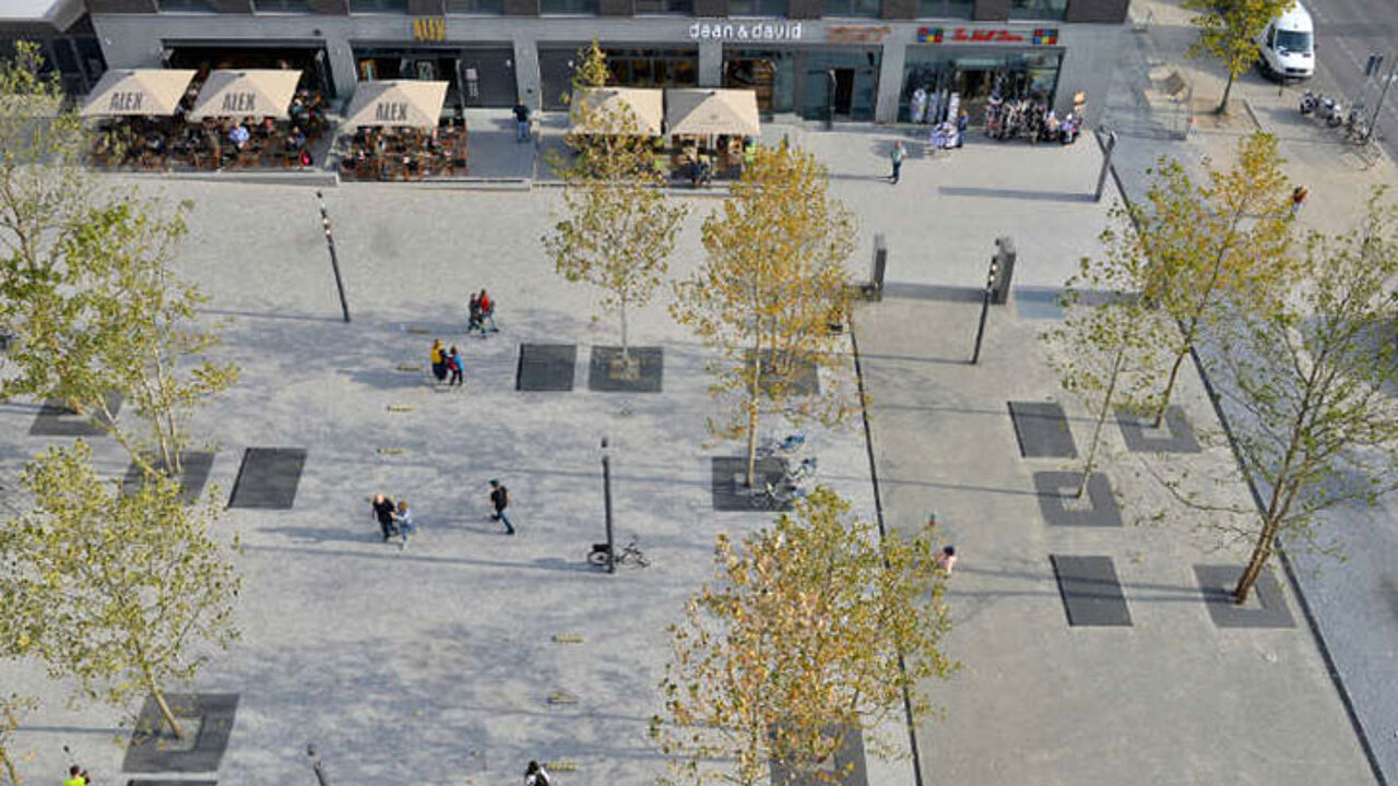 Mercedes Platz