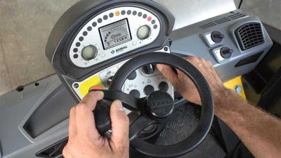 Bomag Walzenzug