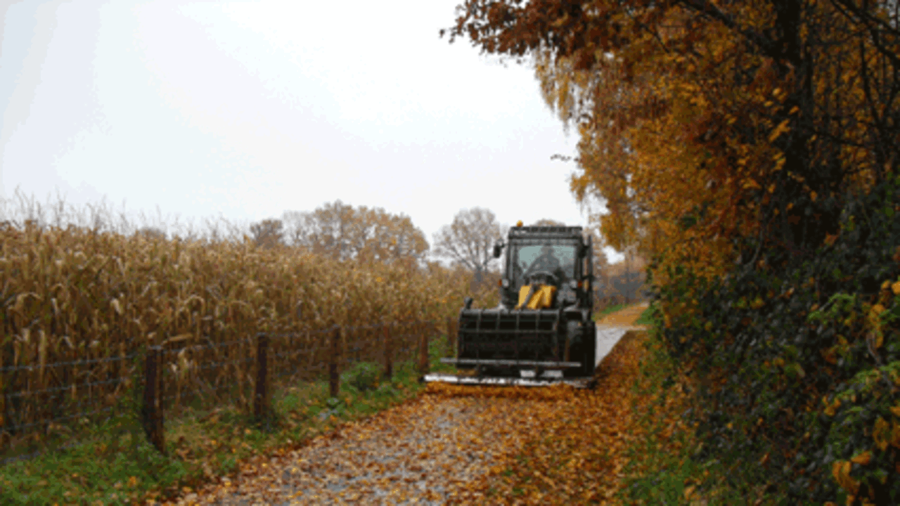 Radweg reinigen