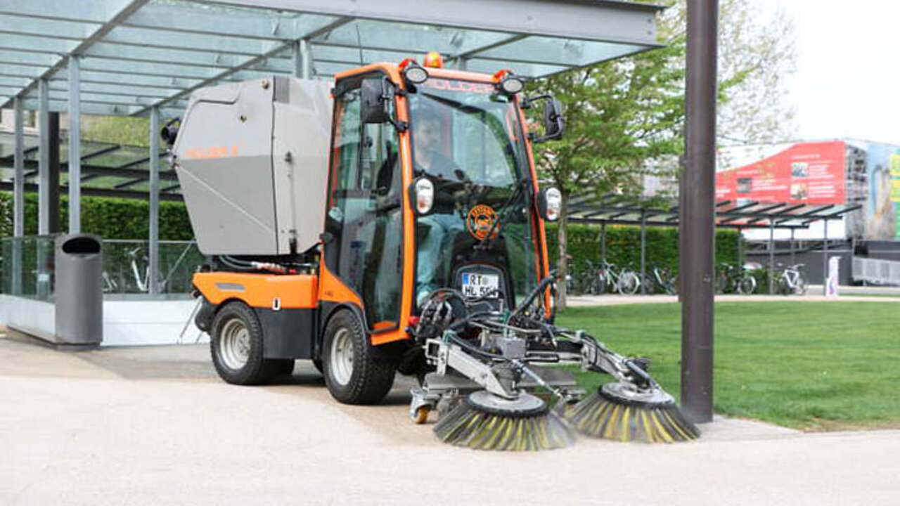 X45 Kehrsaugmaschine