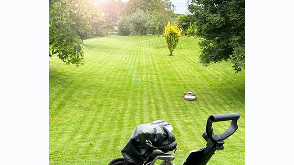 Kress Mega RTKn Sportrasen-Mähen