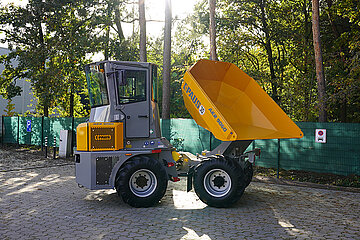 Lader mit Kabine