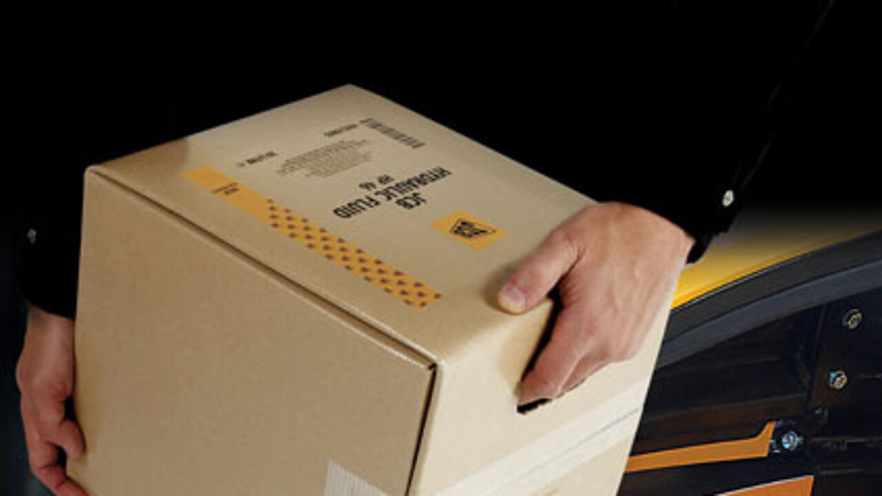 JCB Schmierstoffverpackung