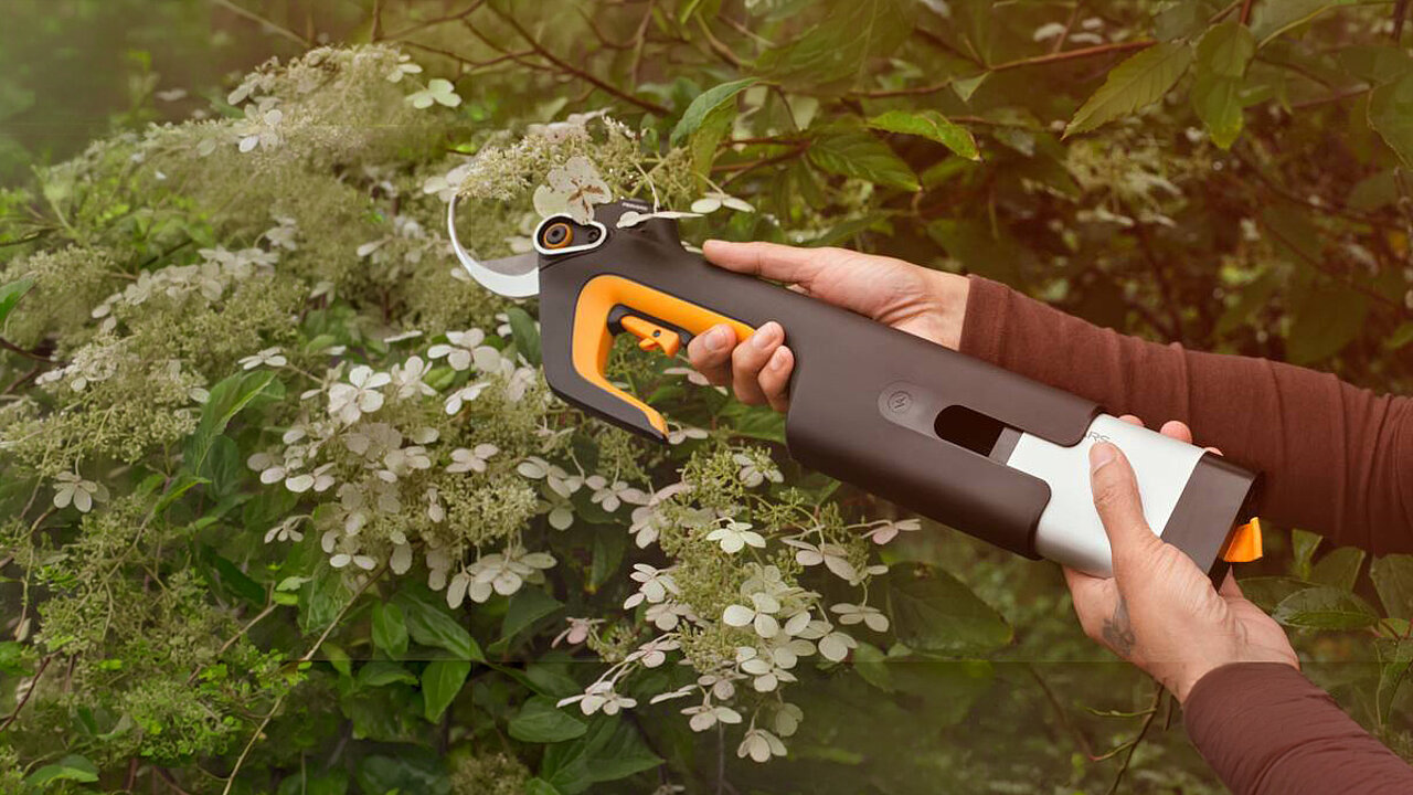 FISKARS Astschere