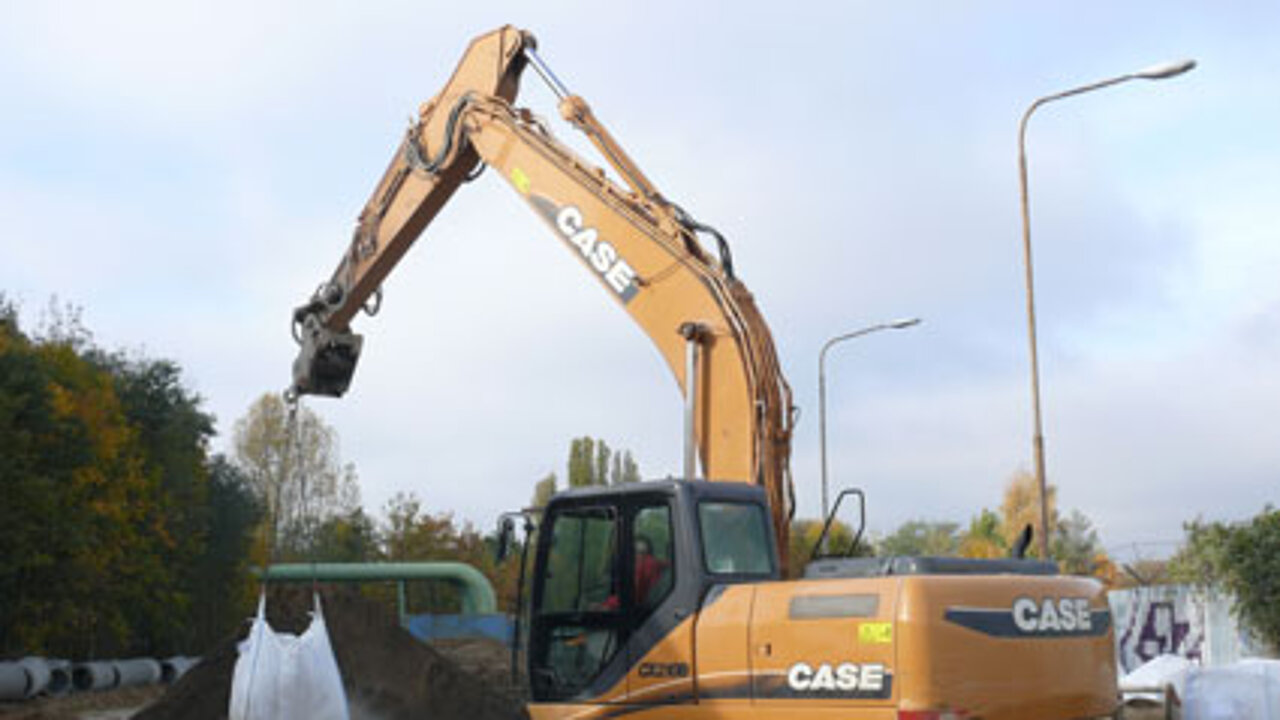 Raupenbagger CX210B