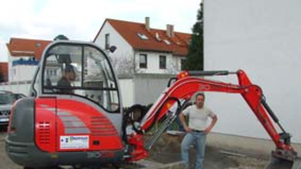 Neuson 3003