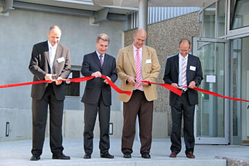 Einweihung der neuen Firmenzentrale