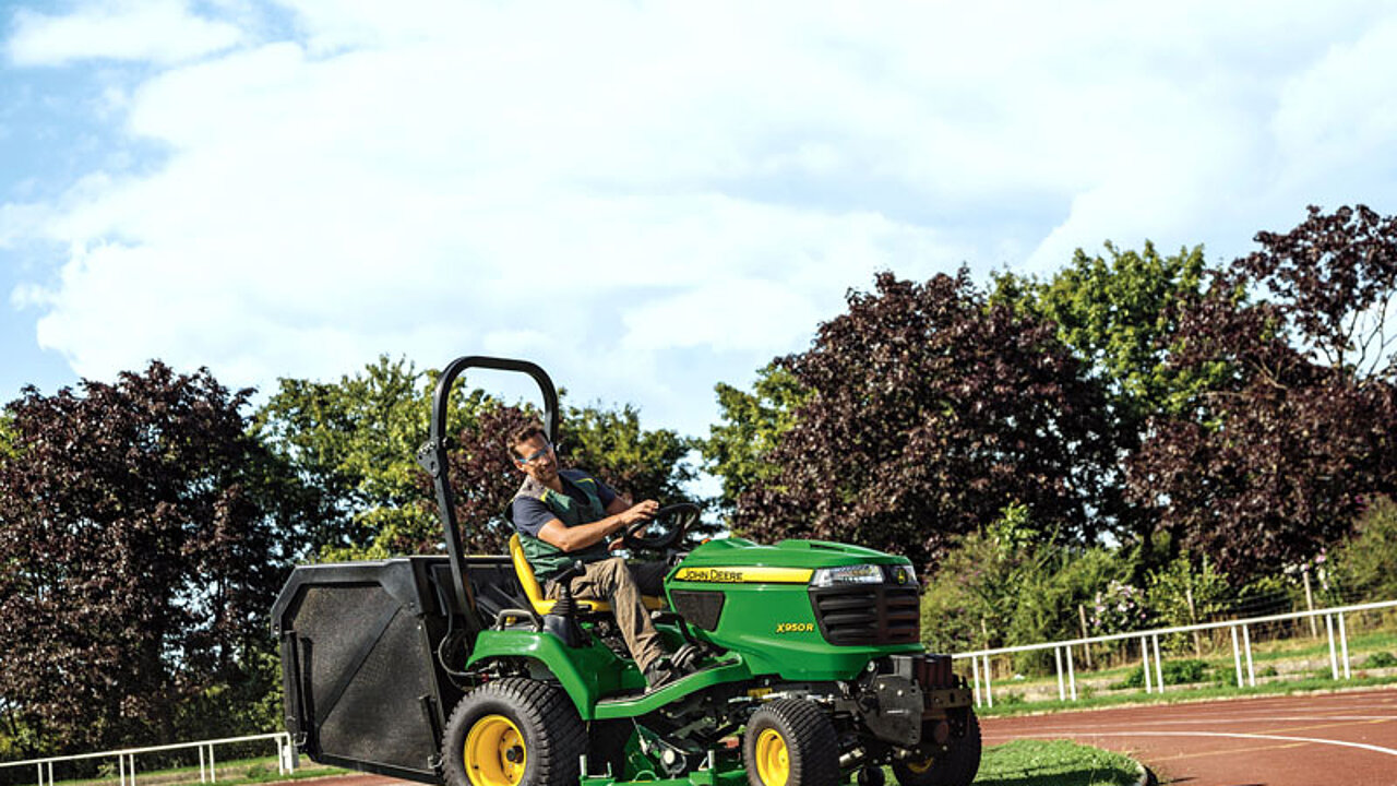 John Deere X950R