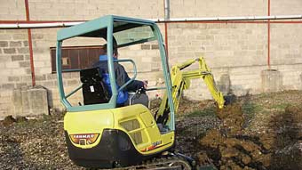 Ammann-Yanmar SV15