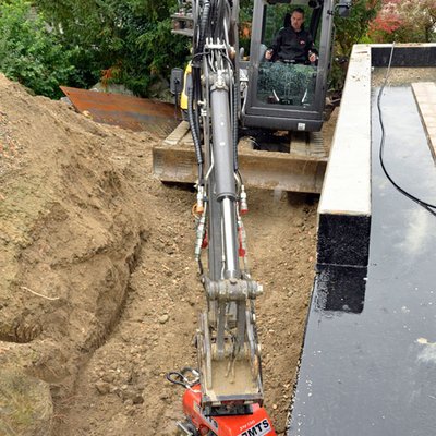 Mecalac-Skid-Bagger-Wörner