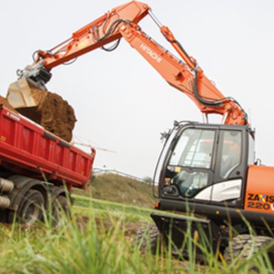 Hitachi ZX220W-5