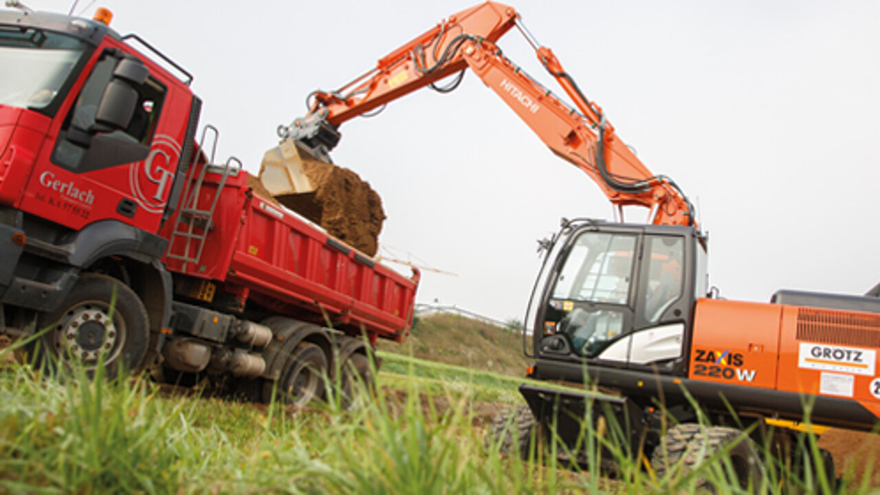 Hitachi ZX220W-5