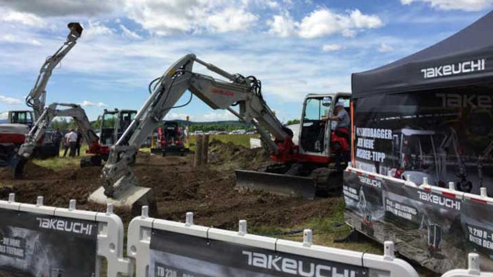 Takeuchi Stand
