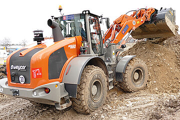 Radlader AR 660