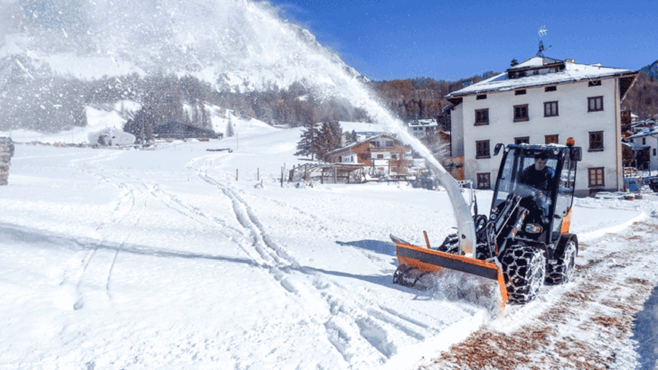 Kiesel-Radlader-Winterdienst