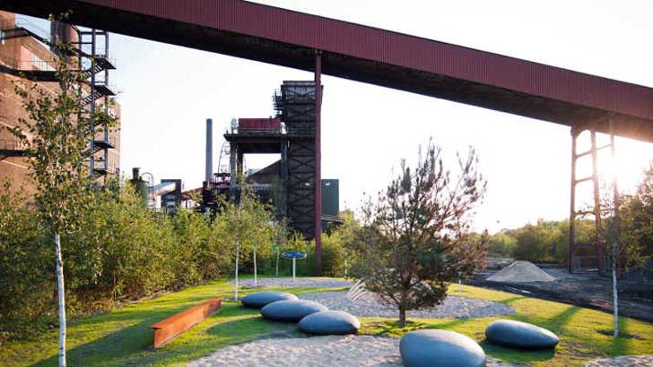 Sitzmöbel aus Glasfaserbeton